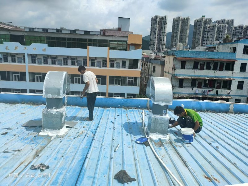 川汇钢结构屋面涂料维修方法